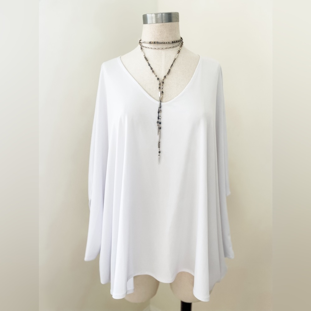 NWOT Julian Chang Lunar Style Top